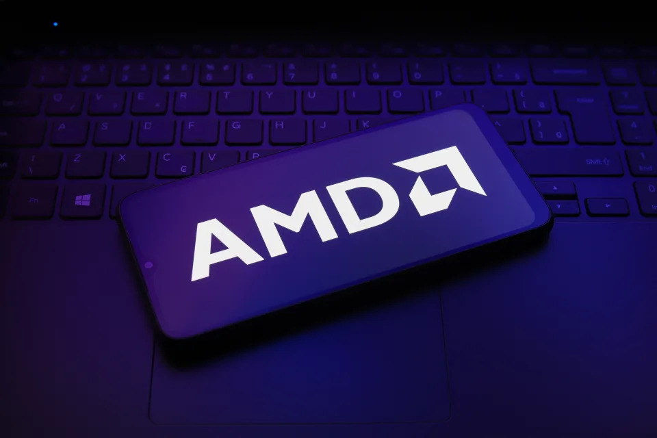 AMD reveals innovative AI-powered personal computers and gaming GPUs at CES 2025